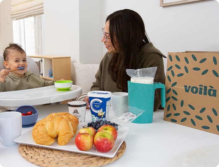 Family enjoying groceries delivered by Voilà at home